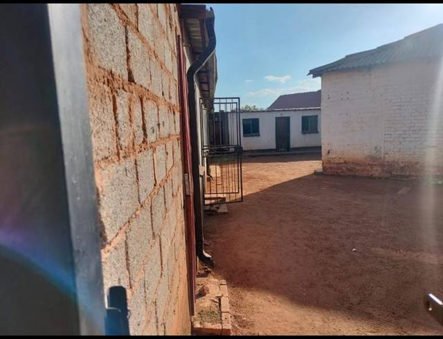 3 BEDROOM HOUSE FOR SALE IN SOSHANGUVE SOUTH